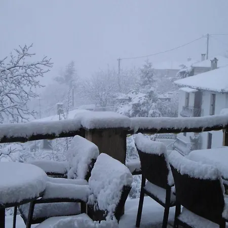 ホテル Mirovoli 2*