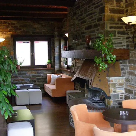 Mirovoli ホテル 2*